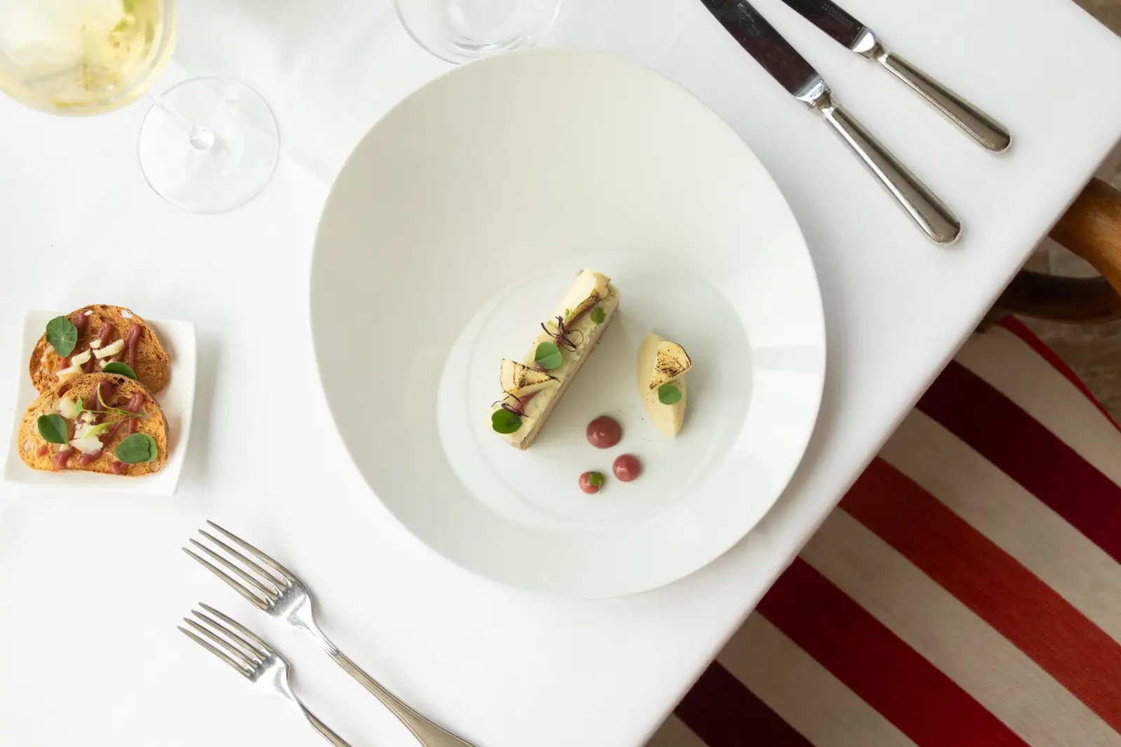 Fine dining at Noravelliangrandcourt 